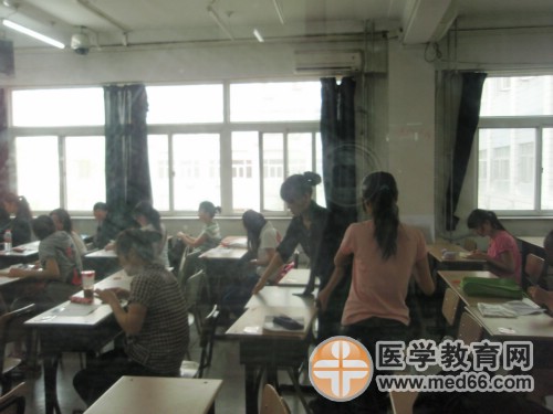 北京聯(lián)合大學(xué)應(yīng)用文理學(xué)院衛(wèi)生資格考場