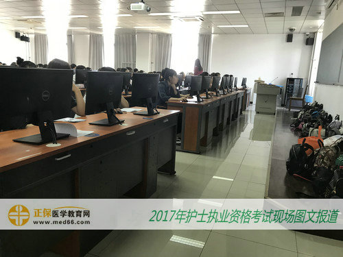 2017年護(hù)士執(zhí)業(yè)資格考場現(xiàn)場——人機(jī)考場(圖)