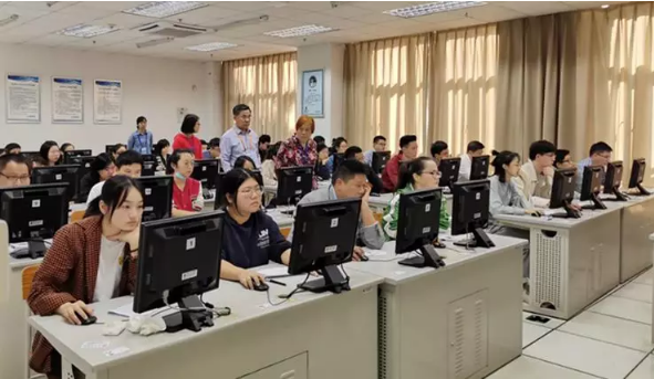 醫(yī)師資格考試二次醫(yī)學綜合筆試考務(wù)培訓會議 