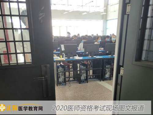 機(jī)考現(xiàn)場(chǎng) 機(jī)考現(xiàn)場(chǎng)